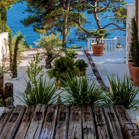 Villa Luxury Beachfront Brac Bliss With Private Pool At The On Brac Island - Sumartin