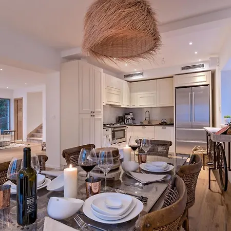 Villa Luxury Beachfront Brac Bliss With Private Pool At The On Brac Island - Sumartin Selca