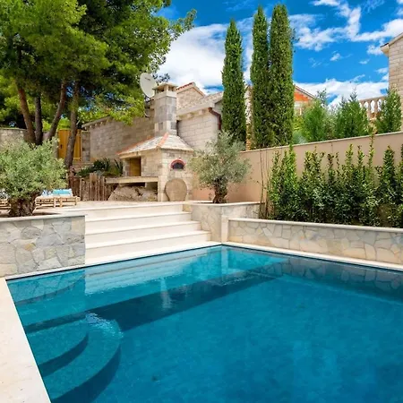 Luxury Beachfront Brac Bliss With Private Pool At The On Brac Island - Sumartin Selca
