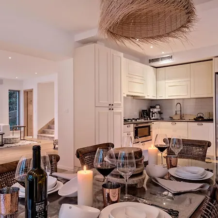 Luxury Beachfront Brac Bliss With Private Pool At The On Brac Island - Sumartin Vila