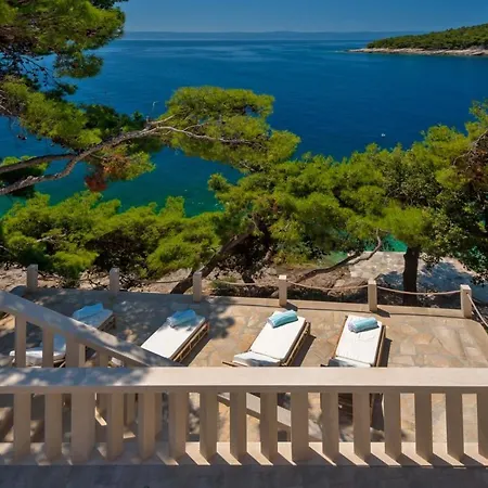 Villa Luxury Beachfront Brac Bliss With Private Pool At The On Brac Island - Sumartin Selca (Brac)