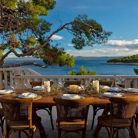 Villa Luxury Beachfront Brac Bliss With Private Pool At The On Brac Island - Sumartin